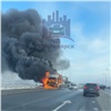«Очень дорогой пожар»: автовоз загорелся на трассе под Красноярском