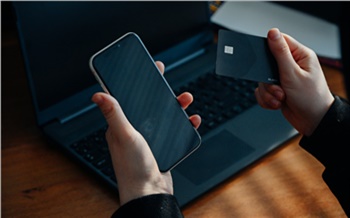 «Ваш перевод отклонен»: почему российские банки стали чаще блокировать карты и как этого избежать