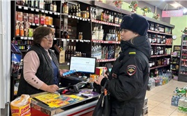 Красноярские магазины попались на продаже алкоголя после 21:00 в первый же день запрета