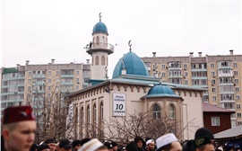 На Ураза-байрам в Красноярске запустят бесплатные шаттлы до мечети и перекроют часть улиц