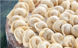 В Красноярске 8 из 12 образцов пельменей являются фальсификатом