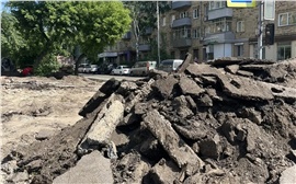 В центре Красноярска подрядчиков заставили устранить нарушения при ремонте тротуаров