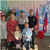 Многодетная семья Путиных из Красноярского края проголосовала на выборах