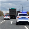 В Красноярске водителей проверили на умение пропускать спецтранспорт (видео)
