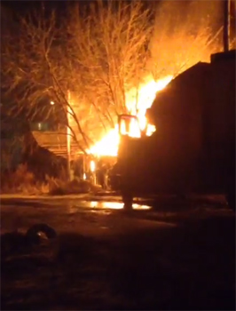 В частном секторе Октябрьского района Красноярска произошел серьезный пожар
