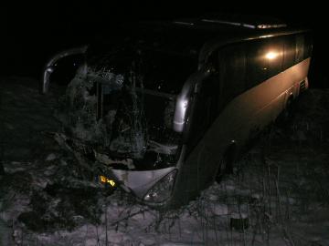 Пассажиры пострадали в столкновении рейсового автобуса с грузовиком в Красноярском крае