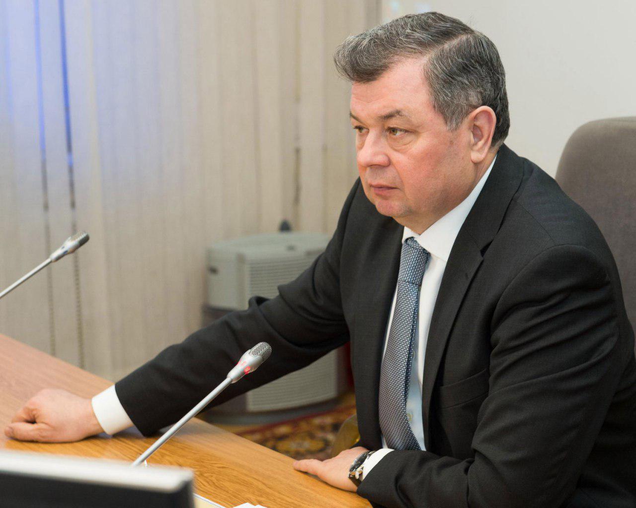 Политик Анатолий Артамонов