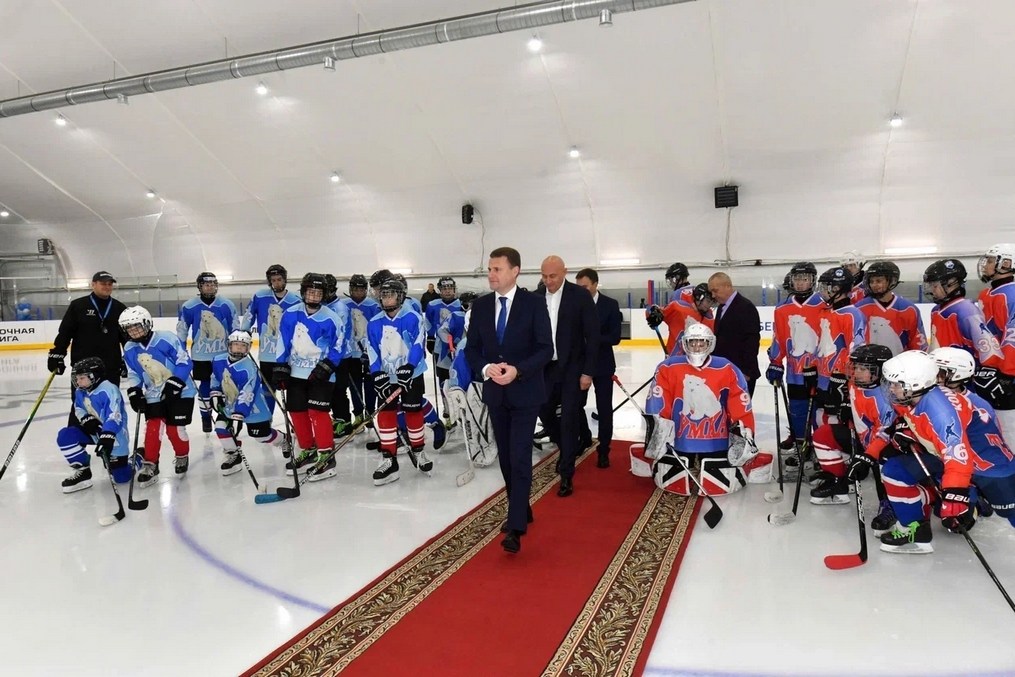 Ледовая арена «Айсберг» в Талнахе