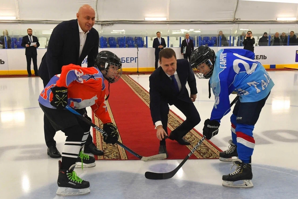 Ледовая арена «Айсберг» в Талнахе