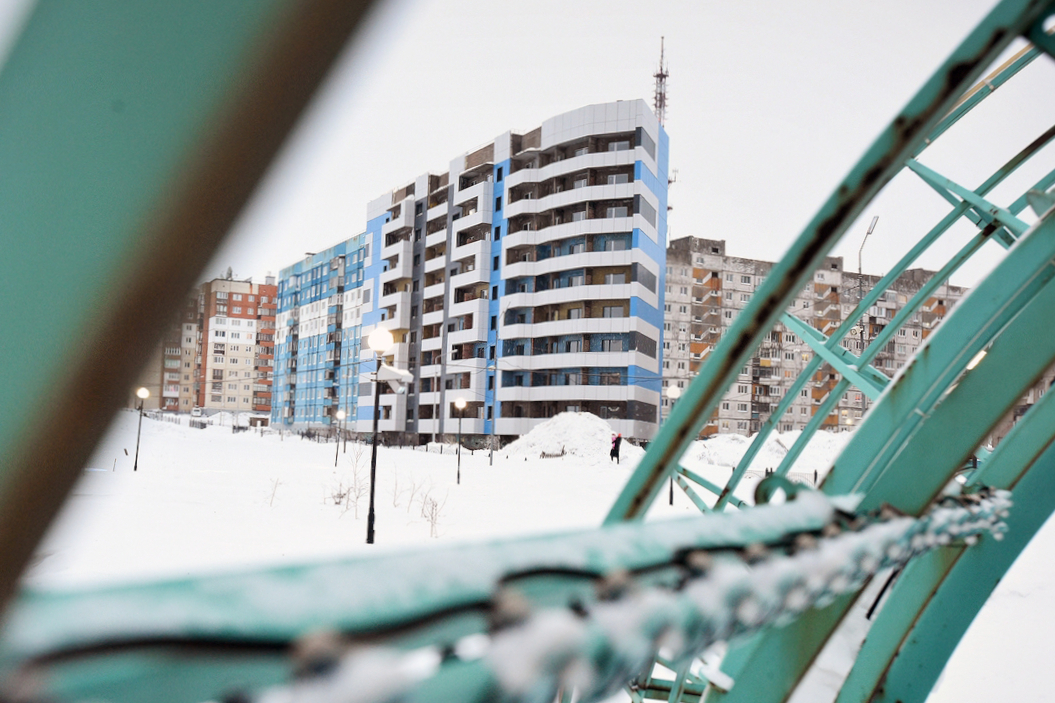 Дом на Солнечном проезде - первый, сданный в рамках реновации. Его по собственной инициативе реконструировала компания «Норникель»